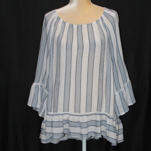 Zac & Rachel Tops - Zac Rachel 2X Blouse Blue White 3/4 Bell Sleeve Peplum Tunic Top